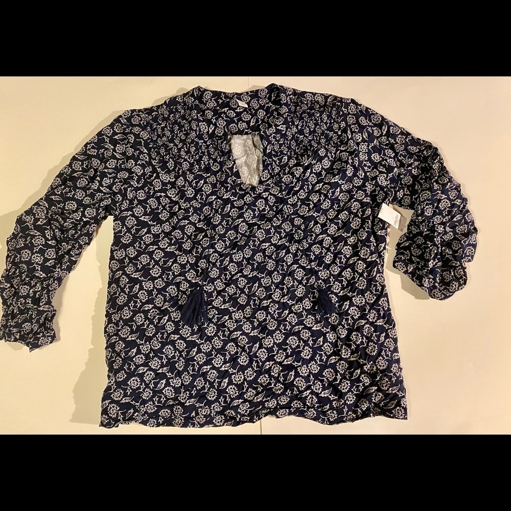 Old Navy Blue Floral Split-Neck Blouse (NWT)